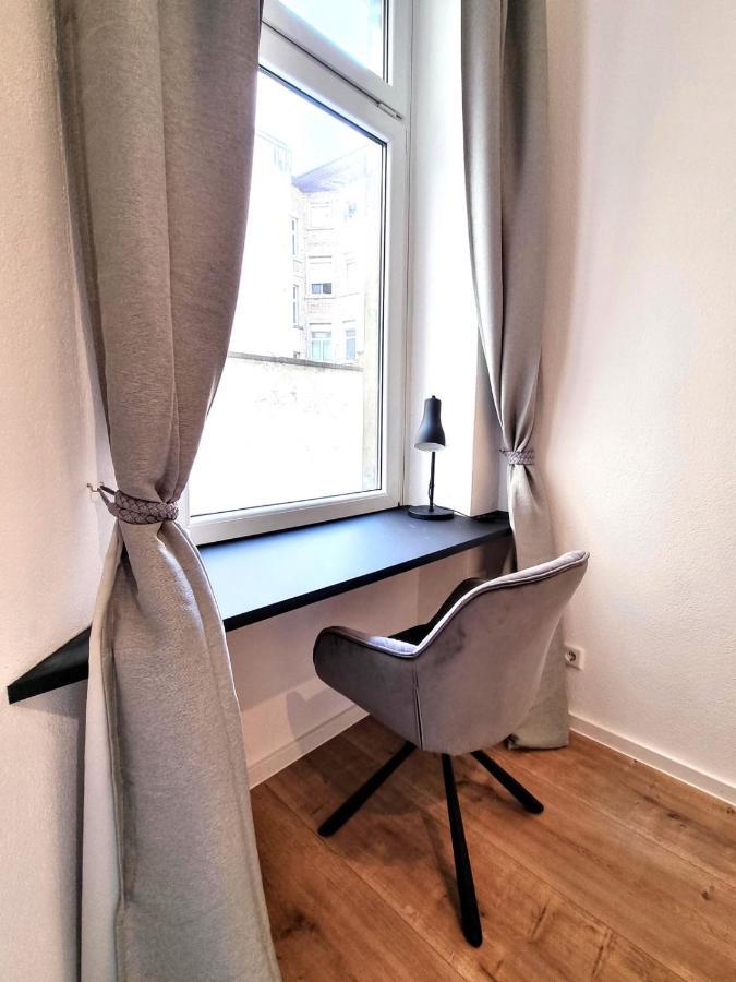 Modernes Apartment คาร์ลสรูเฮอ ภายนอก รูปภาพ